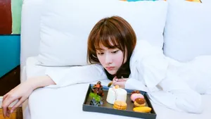 美女曹曦月桌面壁纸_20