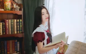 甜美迷人的女仆装美女图片_6