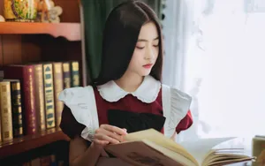 甜美迷人的女仆装美女图片_7
