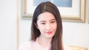 女明星刘亦菲图片壁纸
