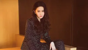 女明星刘亦菲图片壁纸_18