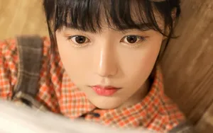 画画的女孩学生妹图片壁纸_4