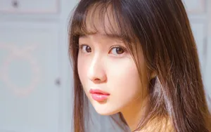 黄色毛衣性感美女图片_6