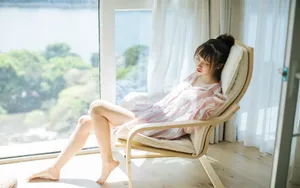 吊带性感小美女图片_2