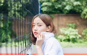 清纯美女校花运行图片壁纸_7