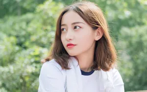 清纯美女校花运行图片壁纸_11