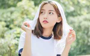 清纯美女校花运行图片壁纸_15