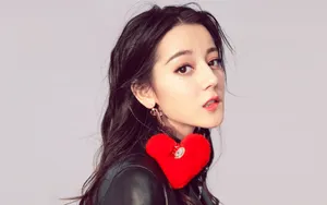 美女明星迪丽热巴写真图片_8