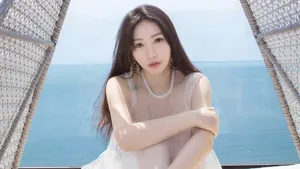 柳岩秀傲人身材图片_3