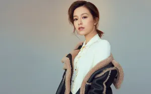 美女明星文咏珊桌面壁纸