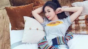 甜美美女柳岩图片壁纸_12