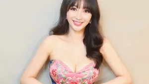 柳岩大胸图片_2
