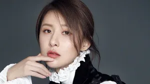 美女贾青桌面壁纸_9