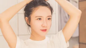 清纯美女浴室写真图片_5