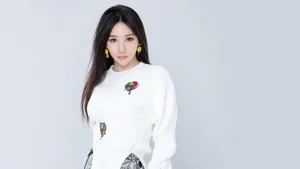 女神柳岩图片_3