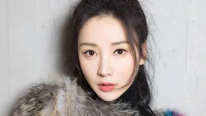 女神柳岩图片_9