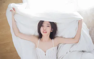 美女吊带私房写真图片_6