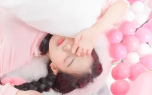 可爱粉嫩美少女私房图片照_2
