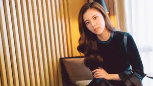 美女宋妍霏图片壁纸_2