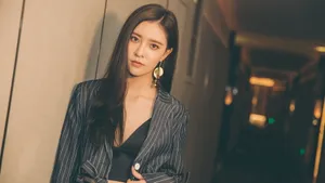 美女宋妍霏图片壁纸_7