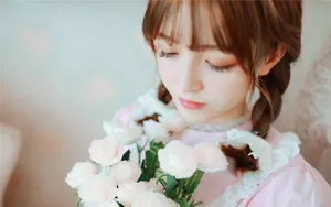 粉色唯美清纯美女图片壁纸_7