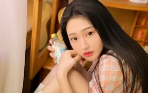 长发甜美女人私房诱惑图片壁纸_2