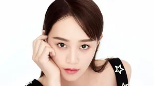 美女蓝盈莹桌面壁纸_2