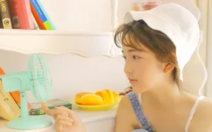 吊带清纯女生图片_7