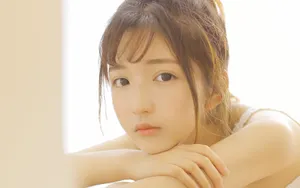 吊带清纯女生图片_9