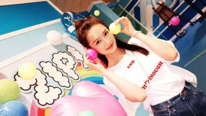 最新美女李沁壁纸_11
