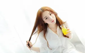 白衬衣女神私房诱人写真图片_4