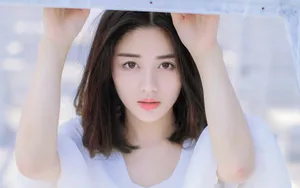 白富美美女户外图片壁纸_3