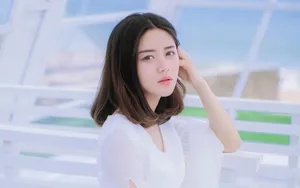 白富美美女户外图片壁纸_9