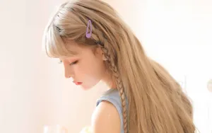 可爱萝莉少女桌面壁纸_4