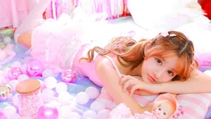 粉色梦幻甜美美女壁纸_5
