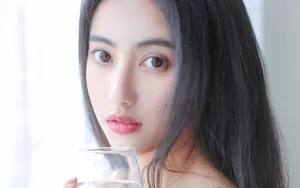 性感吊带内衣美女图片_10