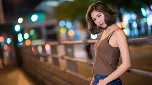 夜拍性感美女图片壁纸