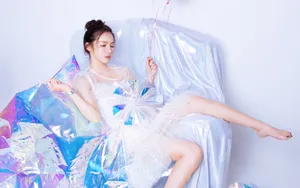 性感美女透明蕾丝裙图片壁纸_7