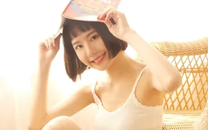 吊带背心睡衣美女图片_7