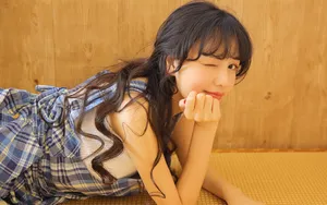 清新甜美少女图片壁纸
