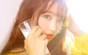 黄色美女图片_3