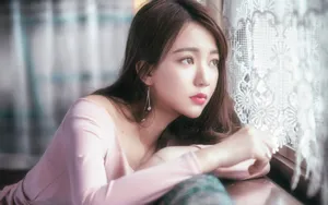唯美性感火车美女图片壁纸_6