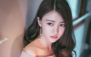 唯美性感火车美女图片壁纸_7