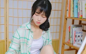 白嫩可爱美少女图片壁纸_5