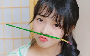 白嫩可爱美少女图片壁纸_6