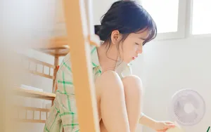 白嫩可爱美少女图片壁纸_7