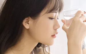 清纯吊带美女图片壁纸_5
