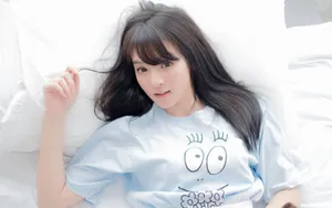 长发美女清新写真壁纸_3