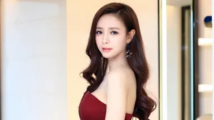 性感美女沈梦辰图片_3