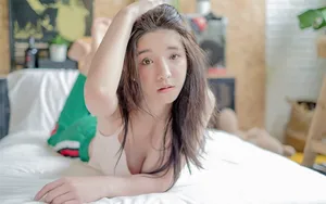 粉色少女写真图片壁纸_3